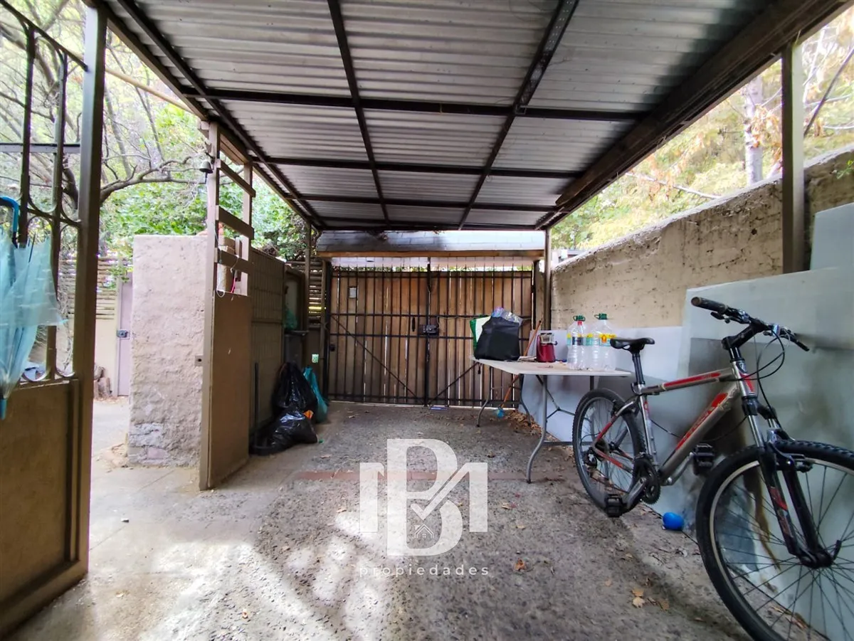 Imagen 2 de 15 de Casa En Venta De 5 Dorm. En Las Condes