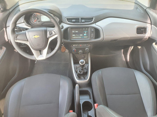 Imagem 10 de 11 de Chevrolet Onix Lt 1.4