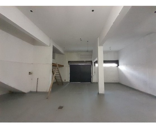 Imagen 15 de 23 de Local De 225 M2 En Alquiler En Esquina, Con Doble Entrada, En Dock Sud