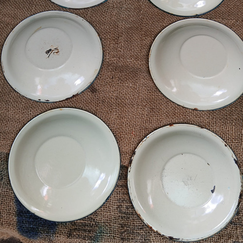Plato Esmaltado Enlozado Llano 6 Unidades De Postre Usados Beige Liso (Usado)