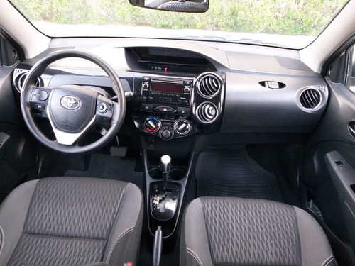 Toyota Etios 1.5 Xs Sedan 16v Flex 4p Automático