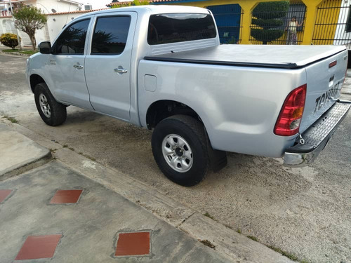 Imagen 2 de 13 de Toyota Hilux Kavak 4x4 Sincronica