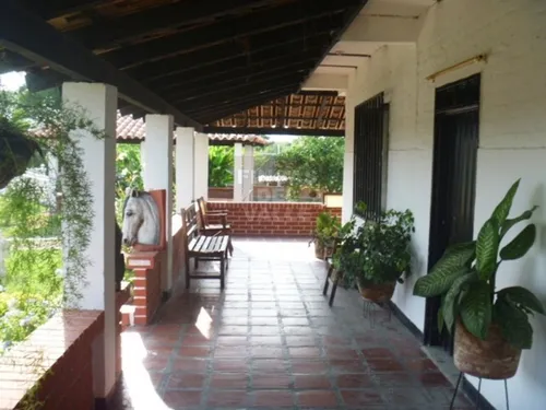 Candelaria, Vía Cabuyal, 6.400 M2