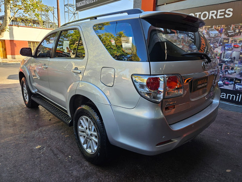 Toyota Hilux SW4 3.0 Srv I 171cv 4x4