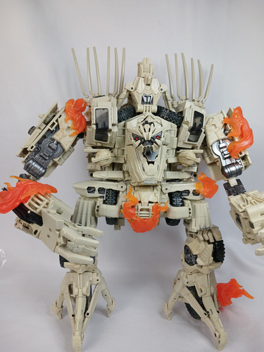 Transformers Bonecrusher Master Piece Ko (Usado)