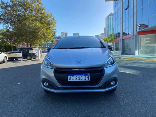 Peugeot 208 1.6 In Concert 2020