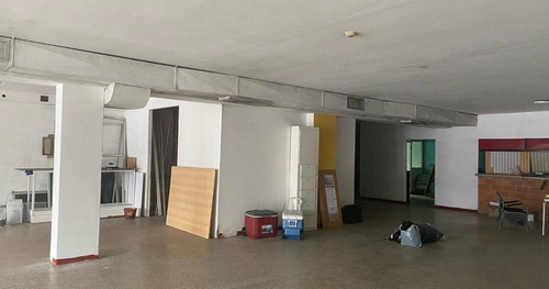 Imagen 2 de 13 de Mg 156426 Alquiler De Local Comercial En Plena Av Bolívar, Valencia