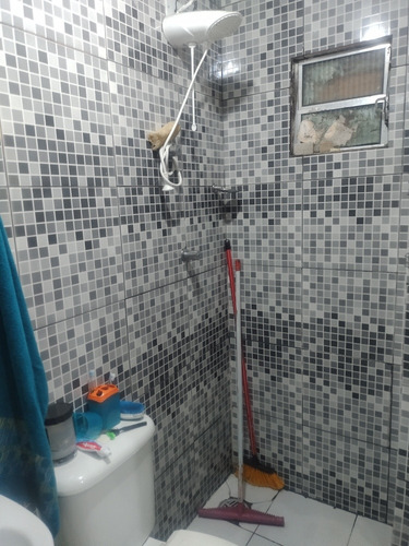 Imagem 9 de 12 de Casa C/ 1 Quarto 1 Cozinha 1 Banheiro 1 Lavanderia Sacada