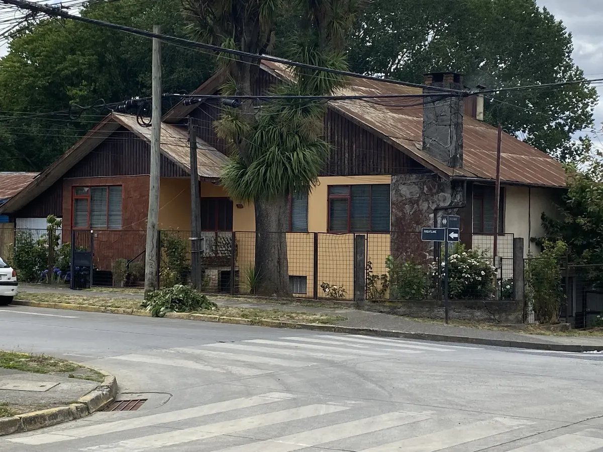 Imagen 1 de 8 de Casa Sólida Y Amplia, En 3 Niveles