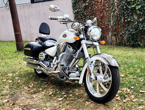 2004 Victory Polaris Kingpin 1,507cc 5 Velocidades