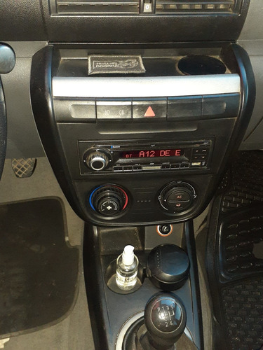 Imagen 10 de 21 de Volkswagen Suran 2010 1.9 Sdi Highline Cuero 90e