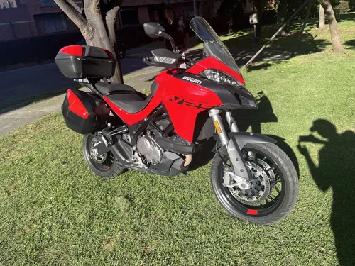 Como Nueva. Incluye Maletas Originales De Viaje De Ducati