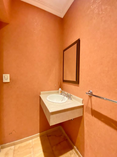 Casa En Venta En Mataderos