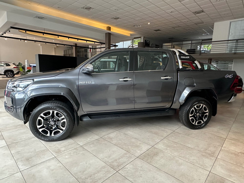 Toyota Hilux Pick-Up 2.8 Cd Srx 204Cv 4X4 At