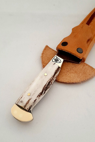 Cuchillo Artesanal, Hoja Inox. 17 Cm. Personalizado, Ciervo Plateado