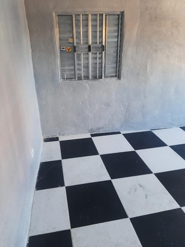 Vendo Salão Comercial 2 Andares Próximo Ao Pq Do Carmo C/ Re