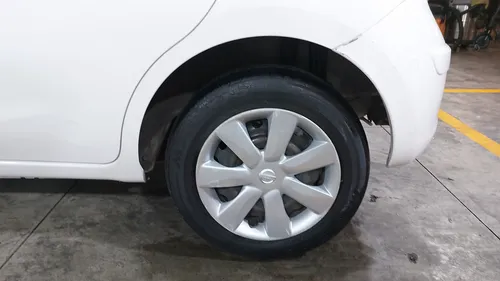 Nissan March 1.6 ACTIVE ABS