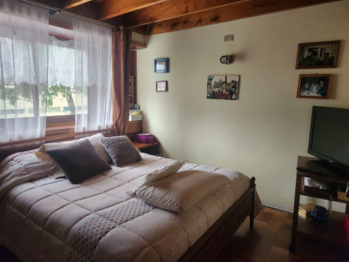 Casa En Venta De 9 Dorm. En Concepción