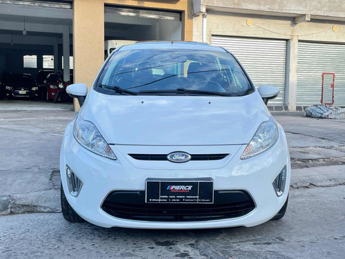 Imagen 3 de 18 de Ford Fiesta