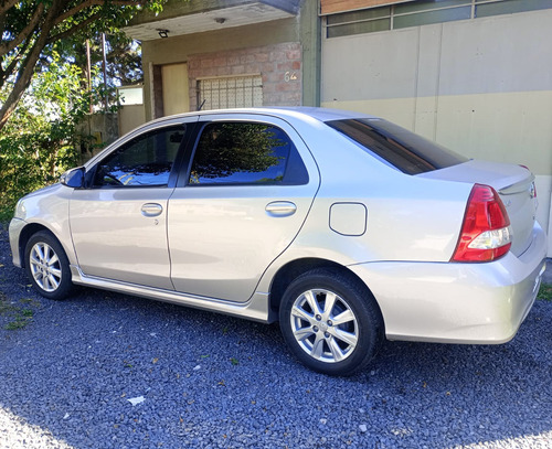 Toyota Etios 1.5 Sedan Xls l18