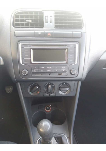 Volkswagen Vento 1.6 Active Mt 2014