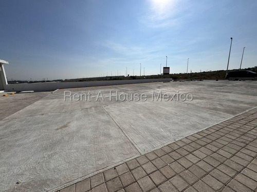Local Comercial De 38 Metros - El Mirador, Renta | Ml