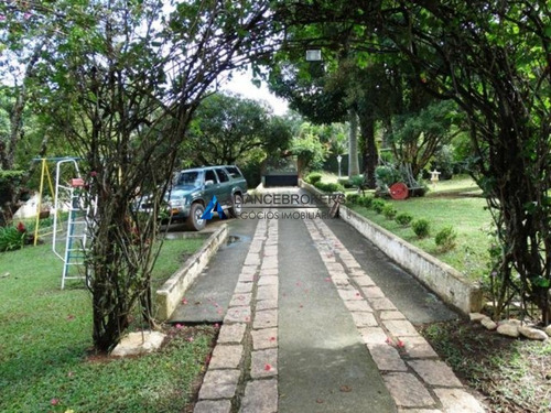 Chácara A Venda Com Terreno De 2.500 M² E 320 M² De Área Construída Sendo 4 Suítes , Com Piscina Em Cabreúva - Permuta - Ch00116 - 33694930
