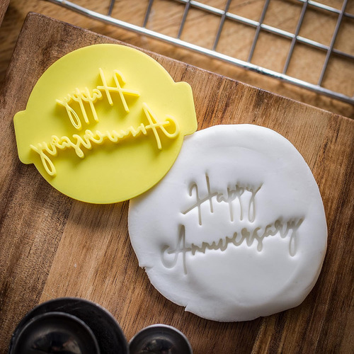 The Cookie Cutter Hub Happy Anniversary Embosser Nº 9/sello