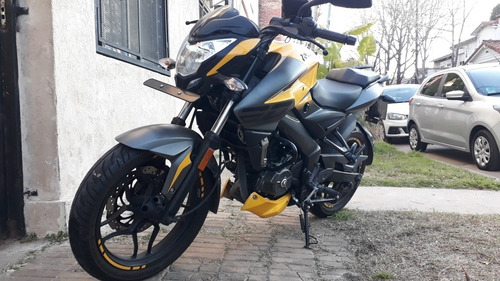 Bajaj Ns 200