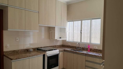 Imagem 3 de 6 de Venda De Casas / Padrão Na Cidade De Araraquara 11368