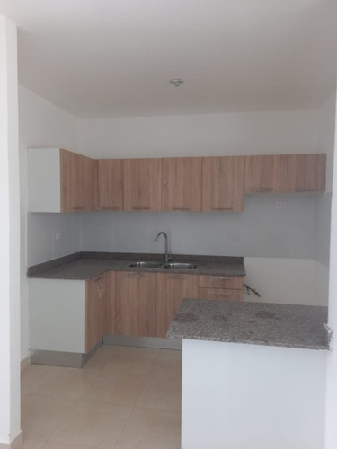 Vendo Apartamentos Listos Para Entrega En Brisa Oriental En La Autopista San Isidro Próximo A Zona Franca, Escuelas, Comercios, Transporte Público. Aplica Al Bono Vivienda
