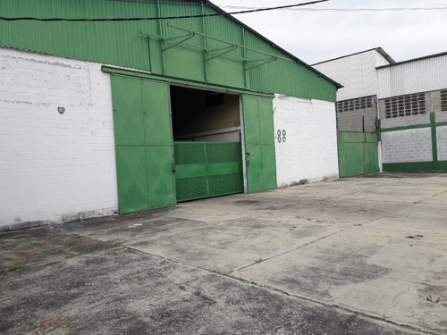 Imagen 7 de 14 de Johanna Castillo Alquila Galpón Cód.415489