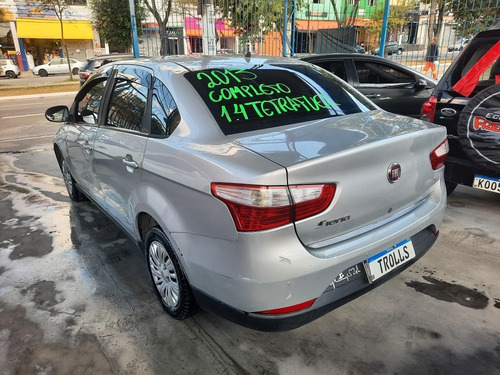 Imagem 5 de 13 de Fiat Grand Siena 2013 1.4 Tetrafuel 4p Tetra-combustible