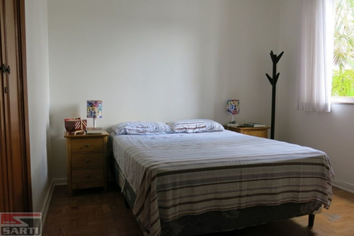 Imagem 13 de 15 de Apartamento Todo Reformado - St15111