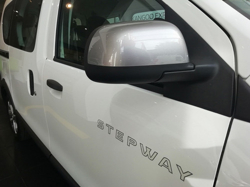 Imagen 3 de 15 de Reanult Kangoo Stepway 1.5 Dci Con Stock Fisico Oferta (ig)