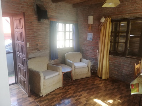 Casa Centro En Terreno Esquina