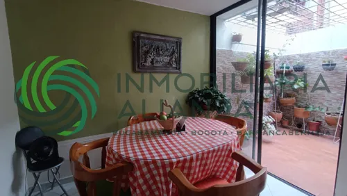 Casa En Venta En Jardines De Coaviconsa. Cod V61708