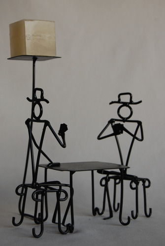 Centro De Mesa Artesanal Para Hombre Jugando Truco