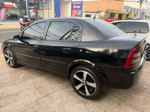 Chevrolet Astra Astra Sed. Advant. 2.0 8V MPFI FlexP. 4p