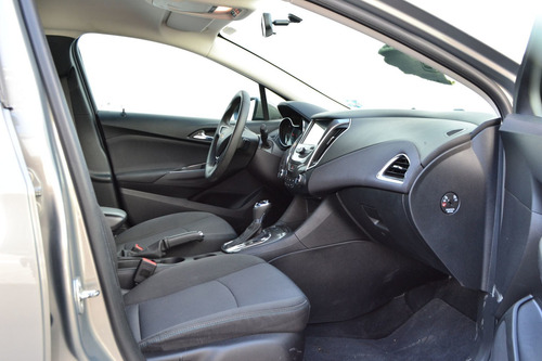 Imagen 14 de 15 de Chevrolet Cruze Lt 2018 Cuarzo