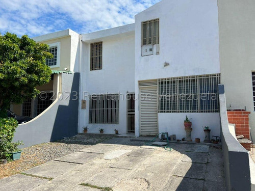 Milagros Inmuebles Casa Venta Barquisimeto Lara Zona Este La Rosaleda Economica Residencial Economico  Rentahouse Codigo Referencia Inmobiliaria N° 24-7814