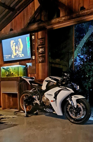Honda Cbr1000rr Fireblade