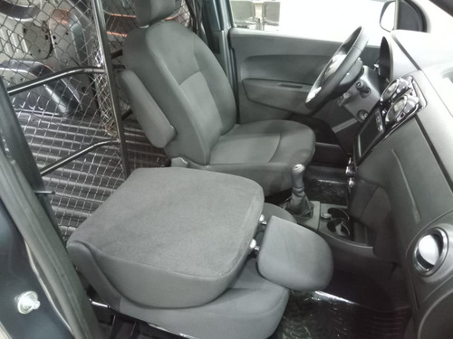Imagen 18 de 25 de Renault Kangoo Emotion 2022