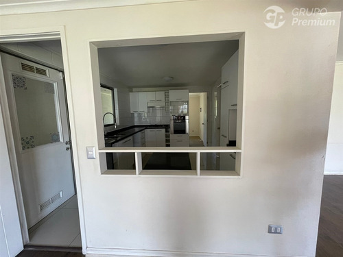 Excelente Casa Aislada En Arriendo De 5d,4b En Padre Hurtado