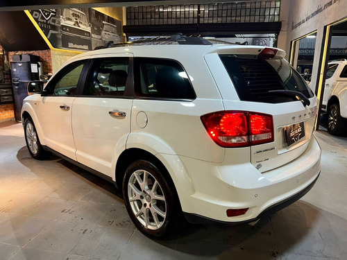 Imagem 5 de 14 de Dodge Journey