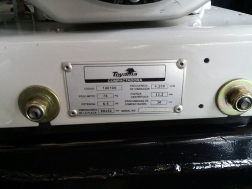Imagen 4 de 6 de Compactadora Tipo Rana Marca Toyama Motor A Gasolina Toyama