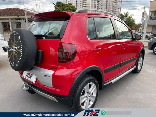 Imagem 4 de 9 de Volkswagen Crossfox 1.6 Mi Total Flex 8v 5p Flex 2011