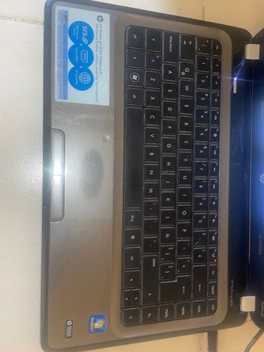 Hp Pavilion G4 1355-la, Amd E2, 4gb Ram, Windows 7 Plateado (Usado)