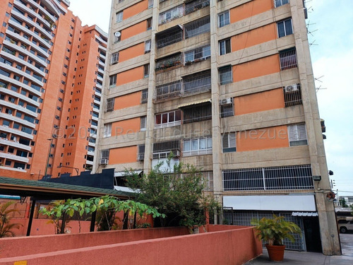  Libertador Apartamento En Venta En Santa Mónica 81 Metros  Tres Habitaciones Dos Baños Un Puesto De Estacionamiento Linea Telefónica. 