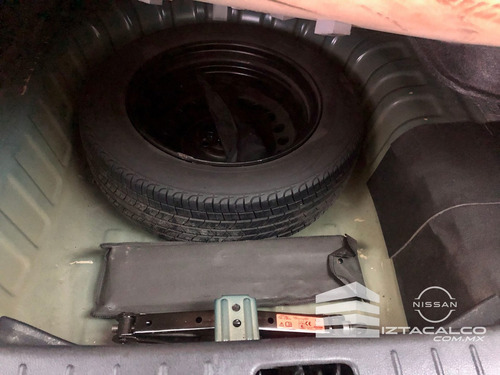 Imagen 10 de 15 de Nissan Versa 2018 1.6 Sense At